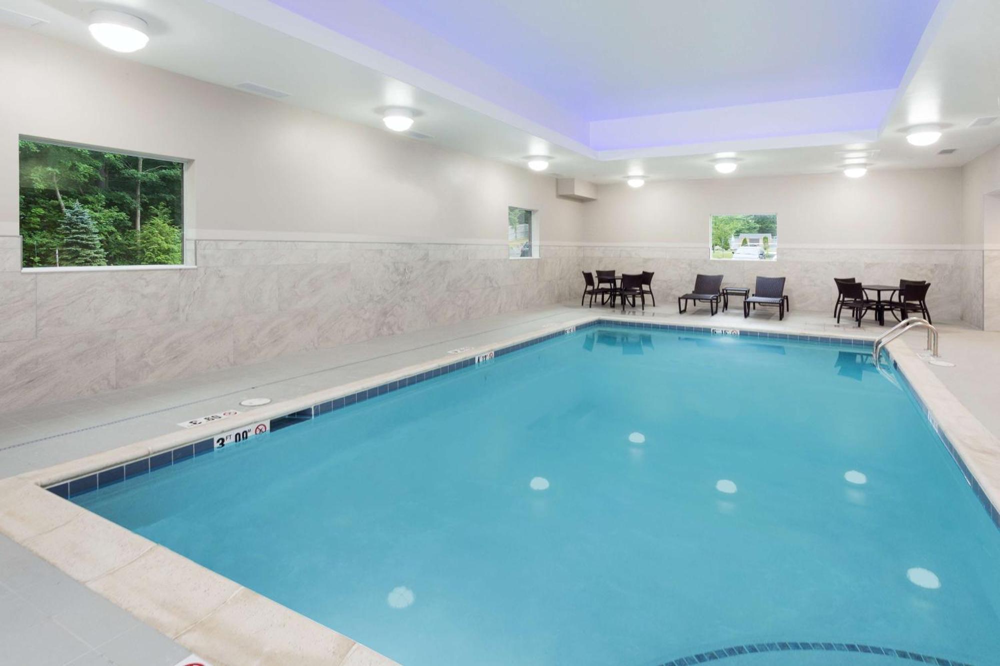 Hampton Inn Kennebunk Kennebunkport Me Экстерьер фото